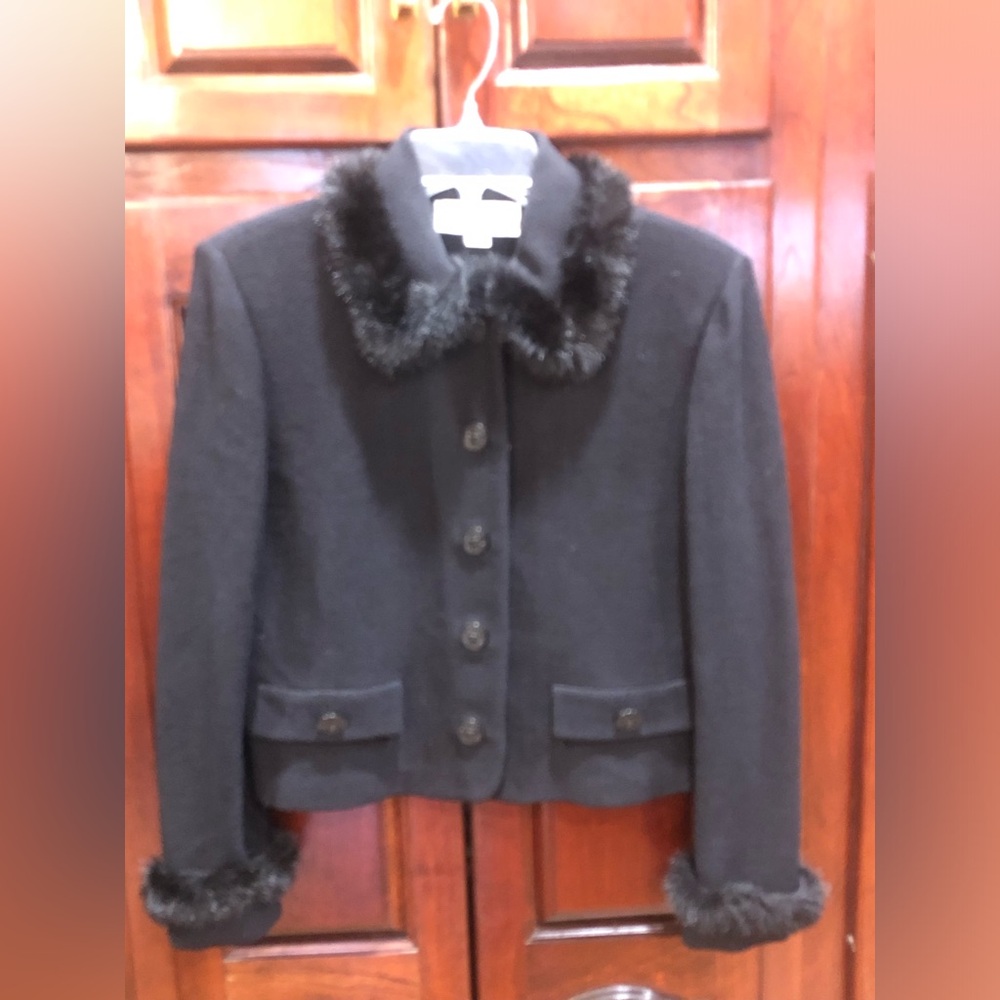 Vintage St. John Black Fur Trim Blazer Jacket Sz 6 Knit Quiet Luxury Old Money - Picture 2 of 11
